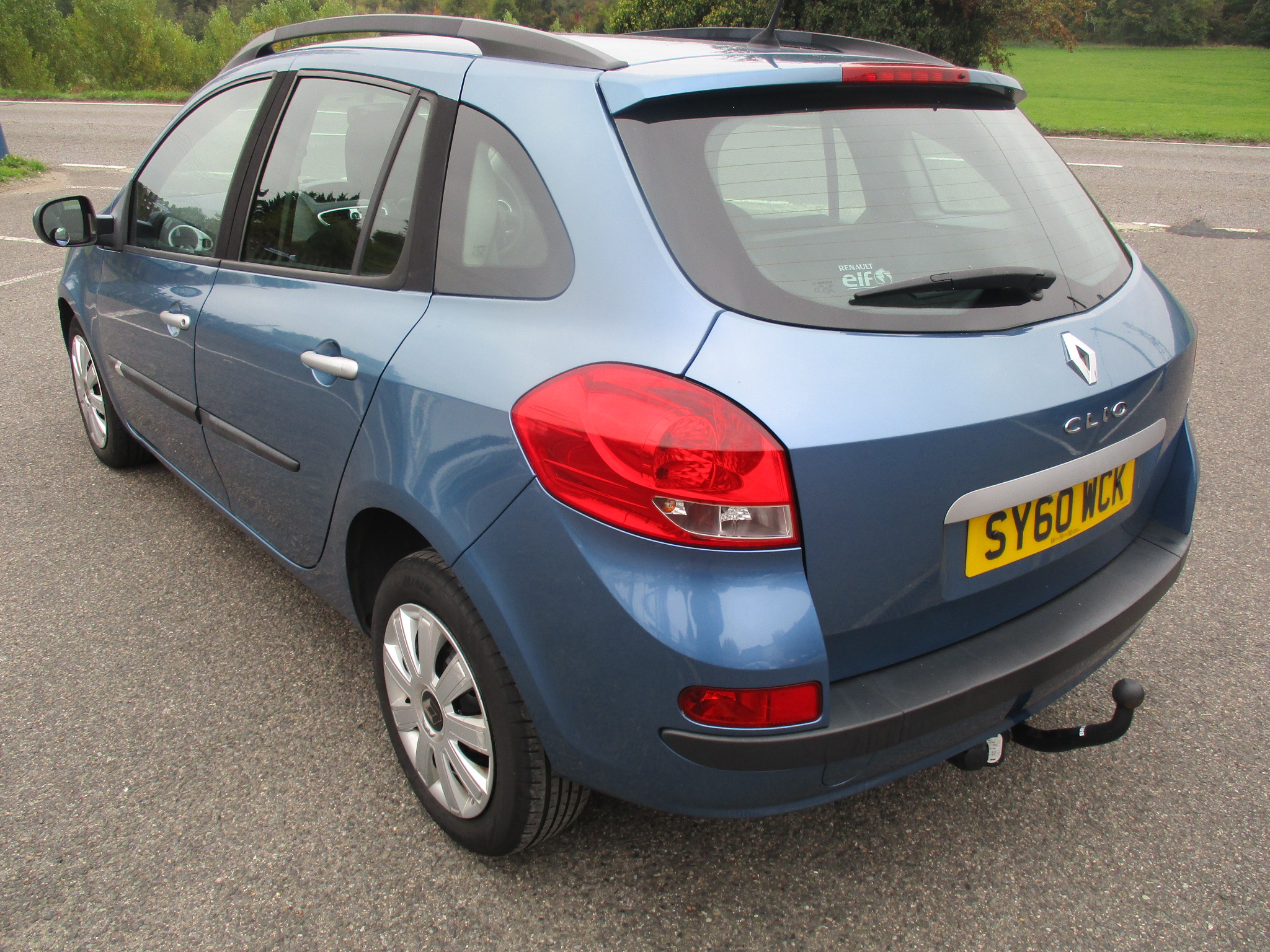 RENAULT CLIO 1.6 VVT EXP ESTATE (AUTO) 2010